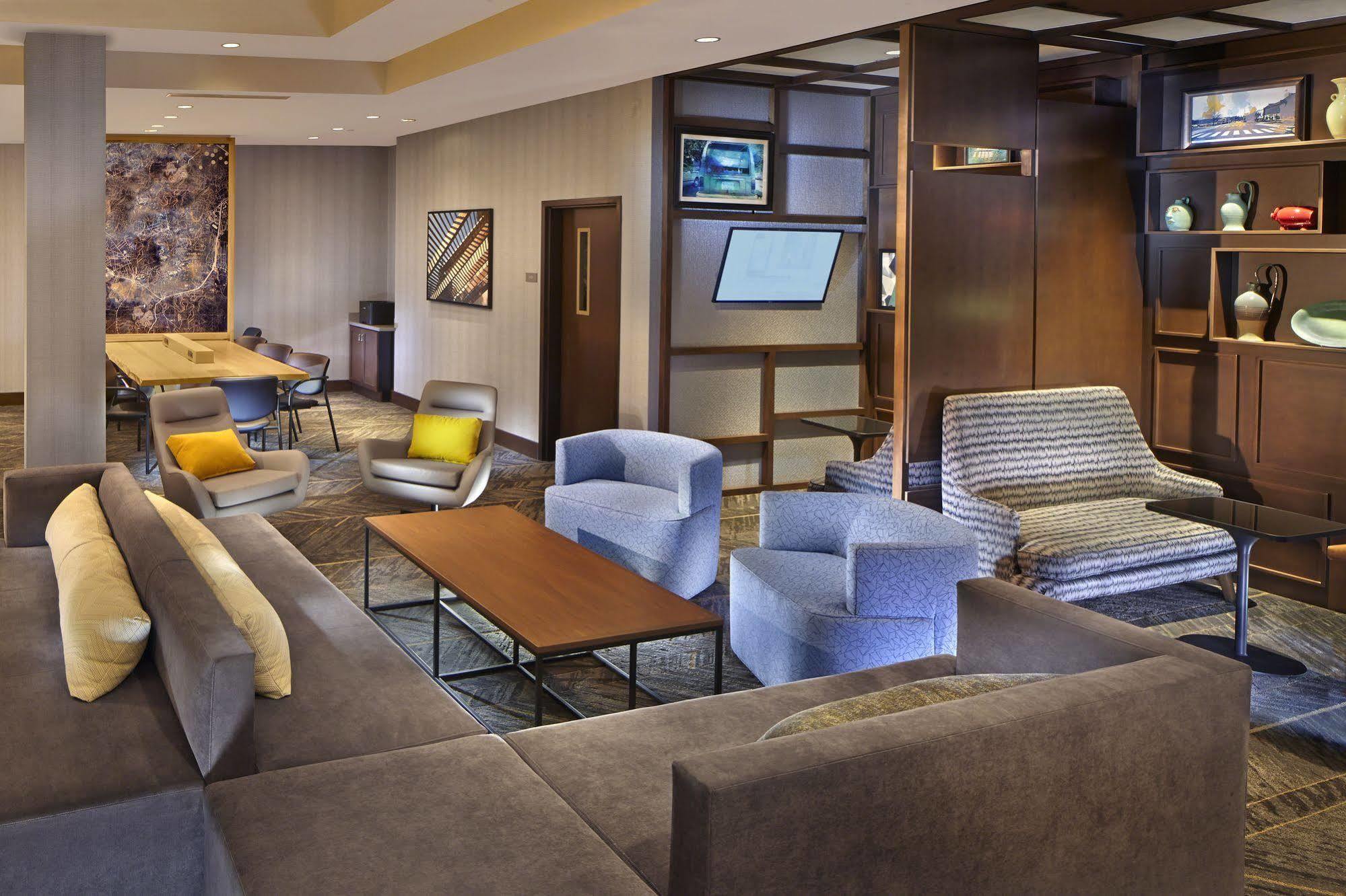 Hyatt Place Chapel Hill / Southern Village Exteriör bild