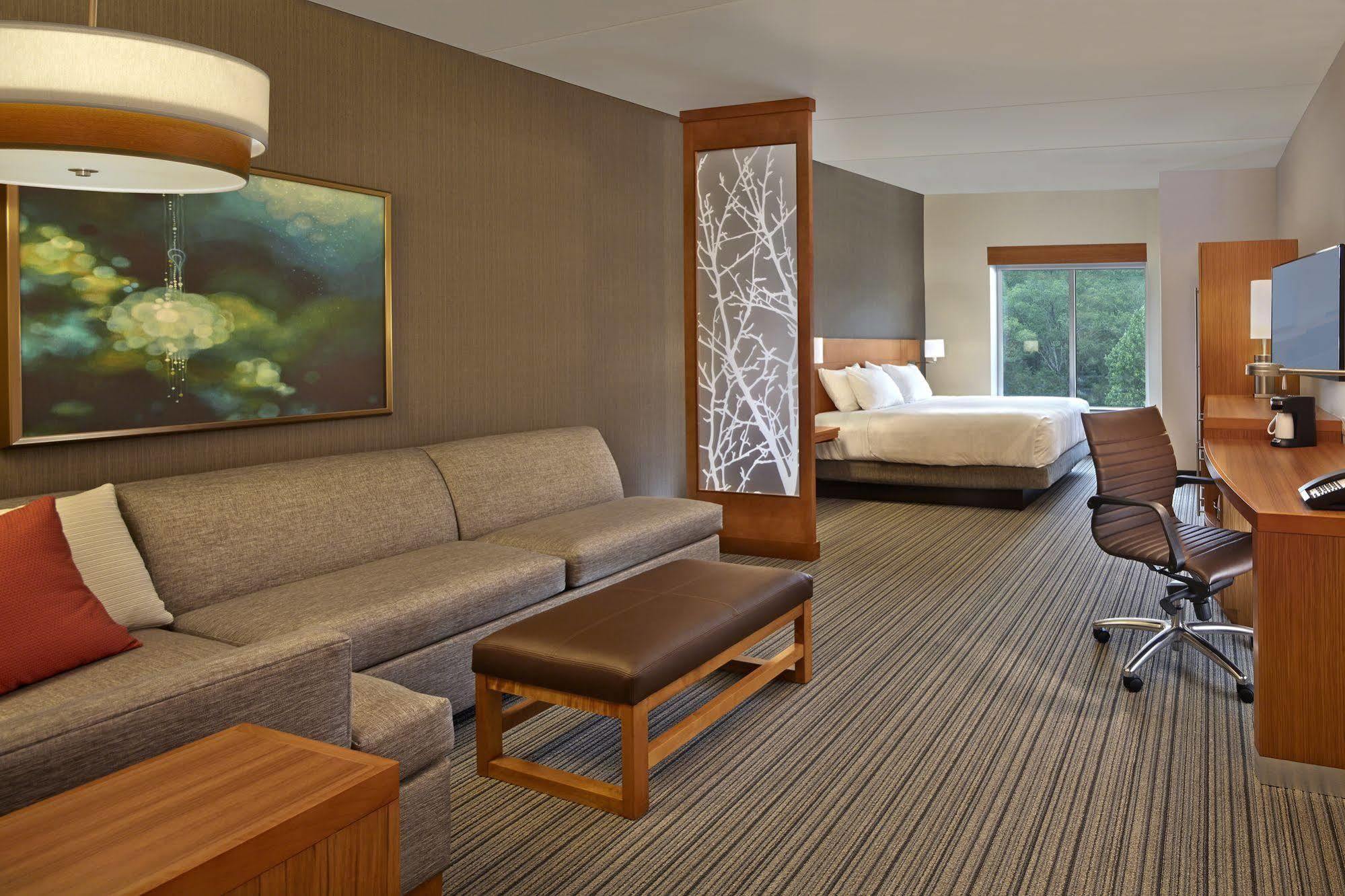 Hyatt Place Chapel Hill / Southern Village Exteriör bild