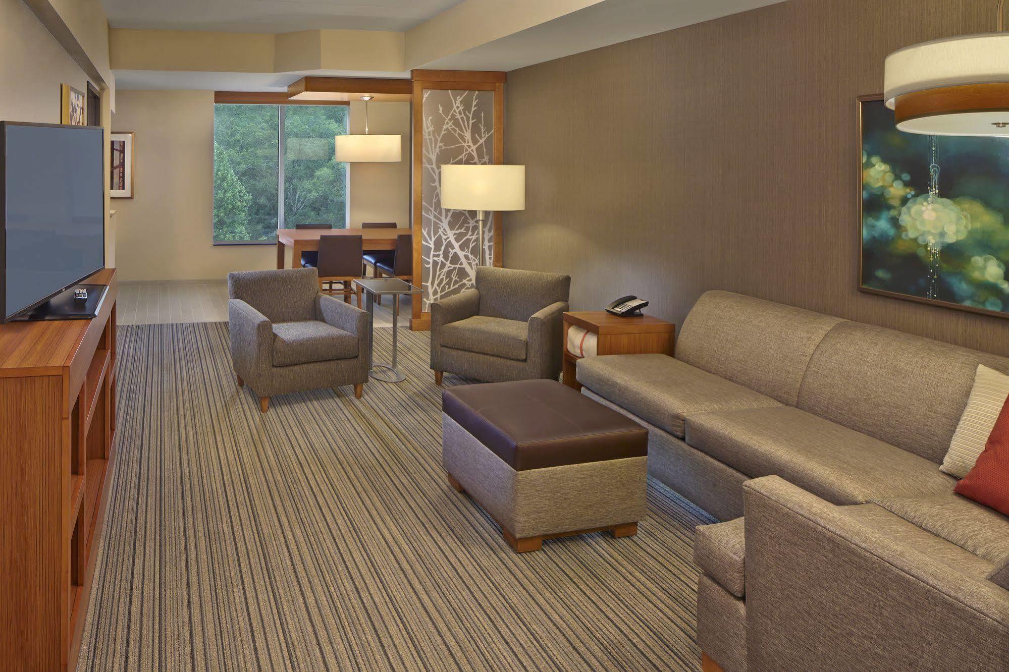 Hyatt Place Chapel Hill / Southern Village Exteriör bild