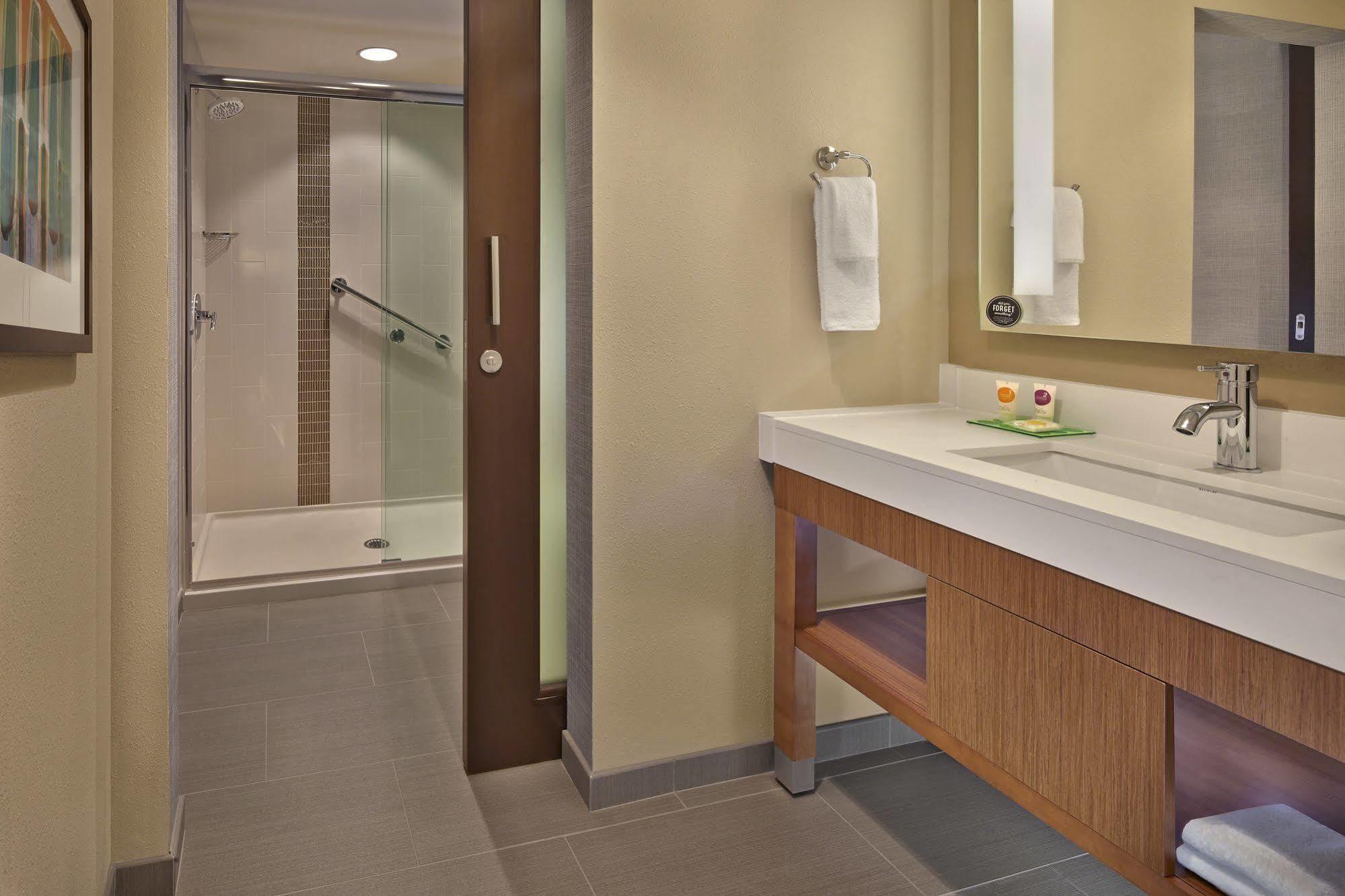 Hyatt Place Chapel Hill / Southern Village Exteriör bild