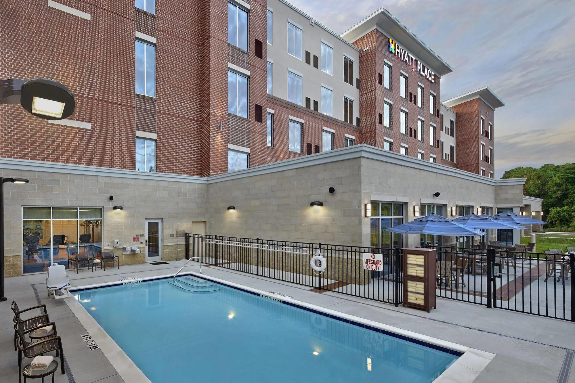 Hyatt Place Chapel Hill / Southern Village Exteriör bild